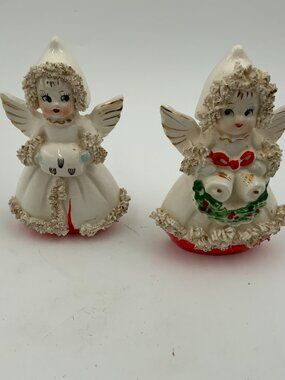 Commodore Spaghetti Ceramic Christmas Angels Salt & Pepper Shakers Figurine